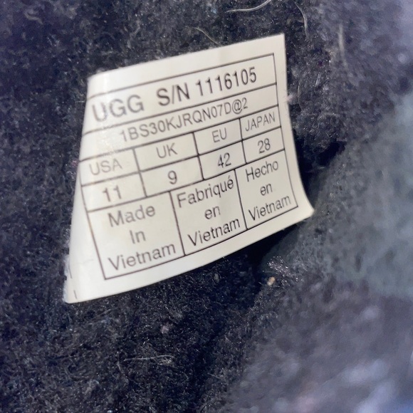 UGG Leather Boots | 11 black - Picture 9 of 11